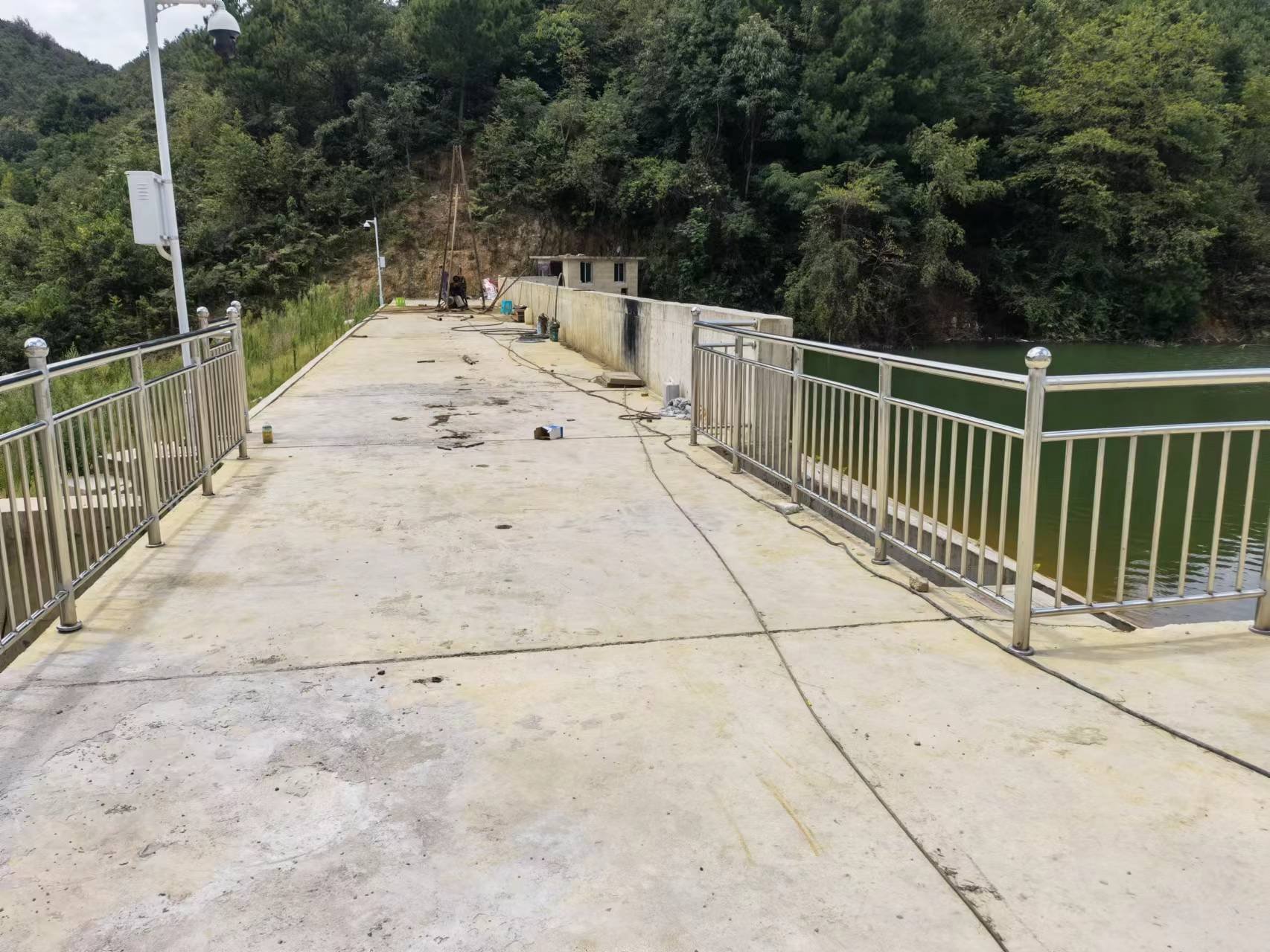 花溪区挖煤冲水库扩建工程 案例图片 2